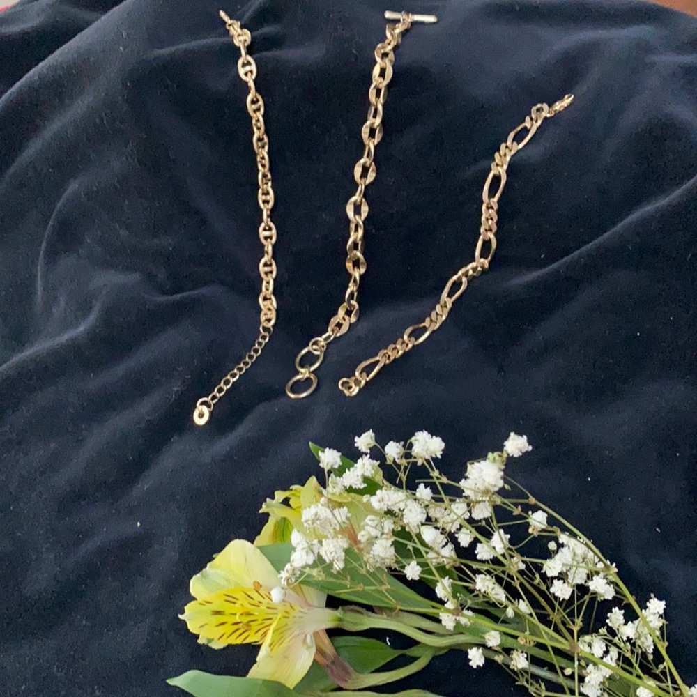 3 very nice Goldtone bracelets